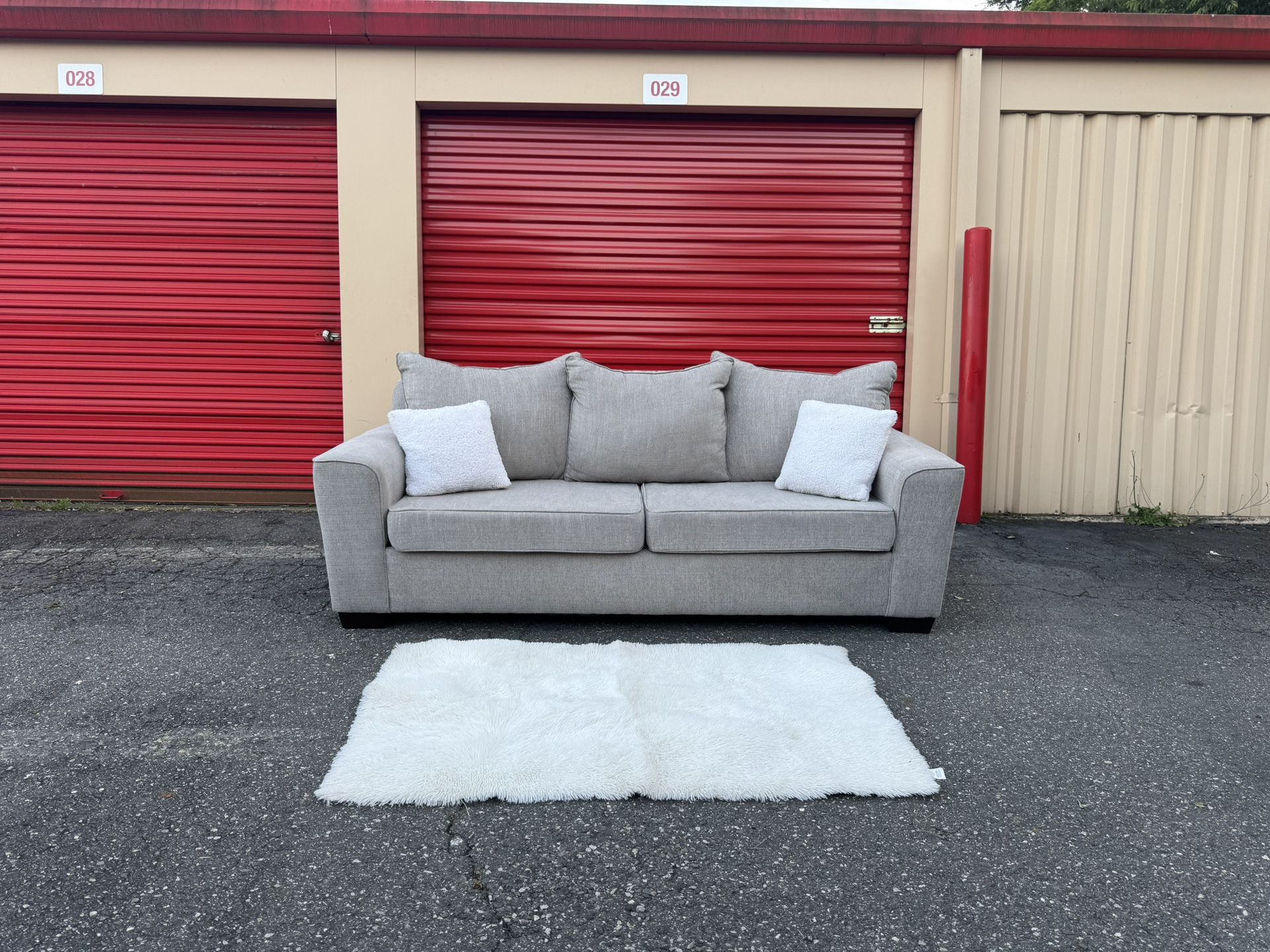 (Delivery) Grey 3 Seater Couch/Sofa 