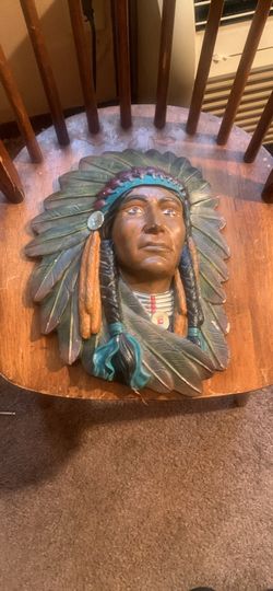 Vintage Native American chief wall plaque