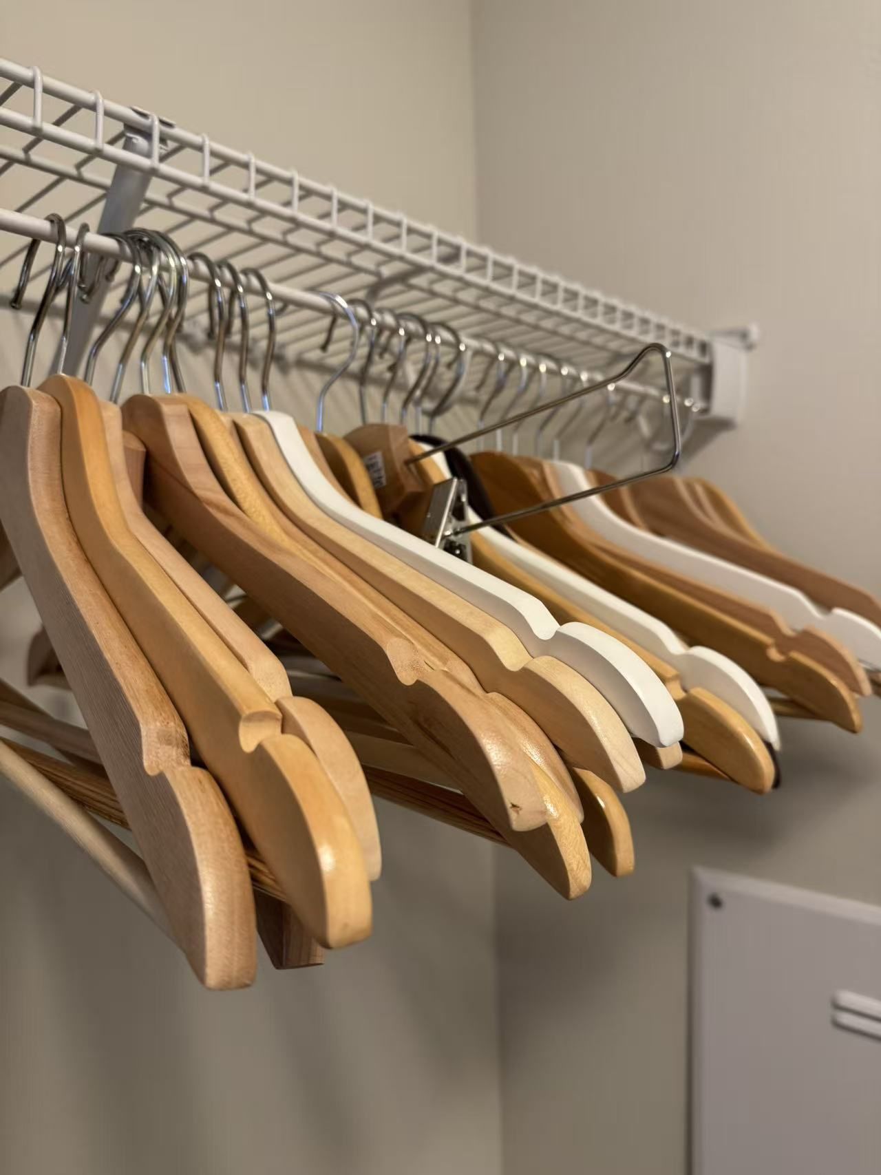 50 Hangers