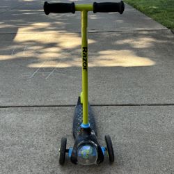 Kid’s Razor Jr. T3 Scooter