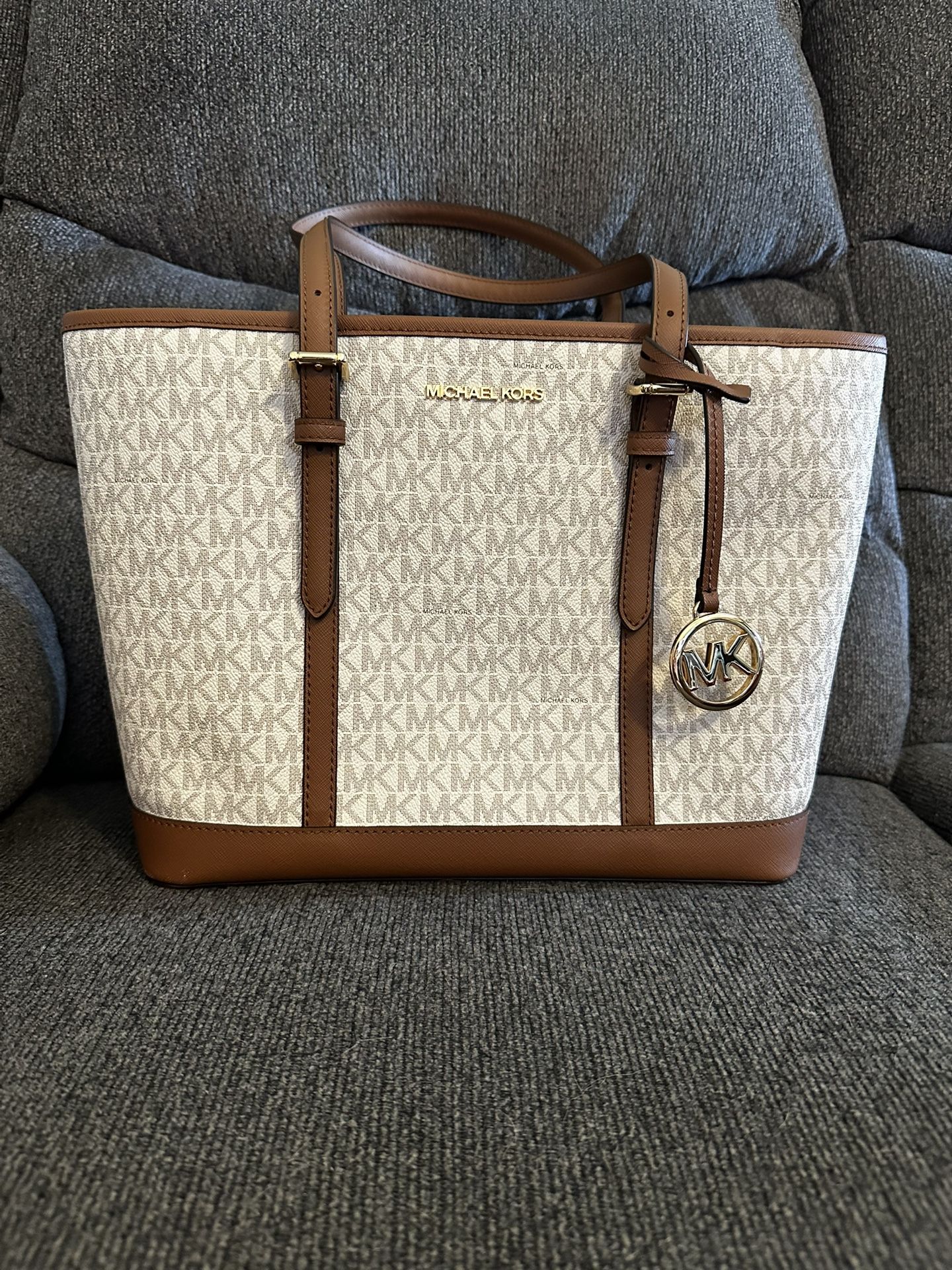 Michael Kors - New