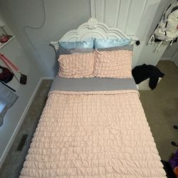 Full Size Bedroom Suit 