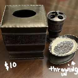 Tissue Box Cover 