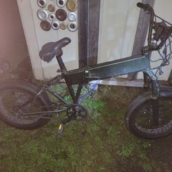 Luna Eclipse Folding Ebike