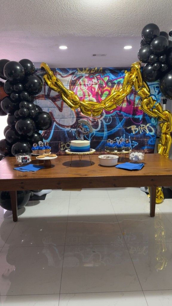 Party Decor With GARLAND