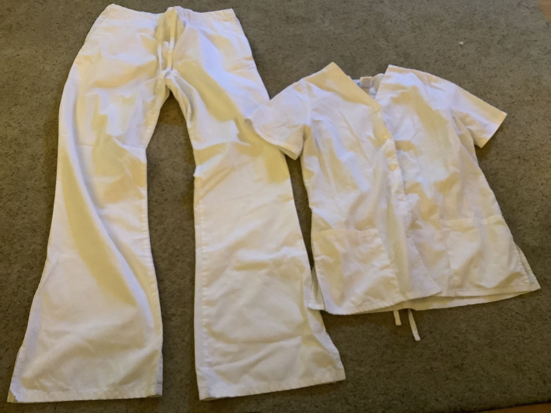 White Scrubs Small Top And Pants