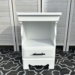 Side Table / Nightstand 