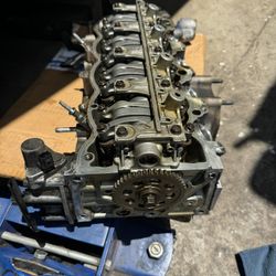 2013 Honda Civic 1.8 ,cylinder Head 
