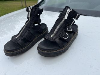 Dr. Martens Black Olson Sandals Zipper Buckle D-Ring Straps Sz8