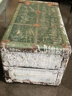 Vintage Wooden Storage Trunk (Paint Splatter Finish)