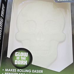 Rolling tray For Tobacco And Recreational Use. 