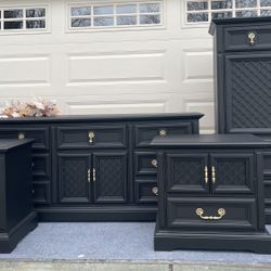 ✨Stunning Dixie Black 4Piece Bedroom Set 
