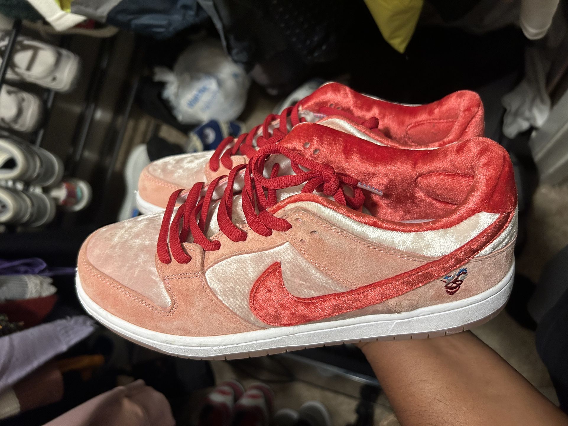 Strange Love Nike SB