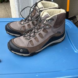 Hiking Boots Women’s 