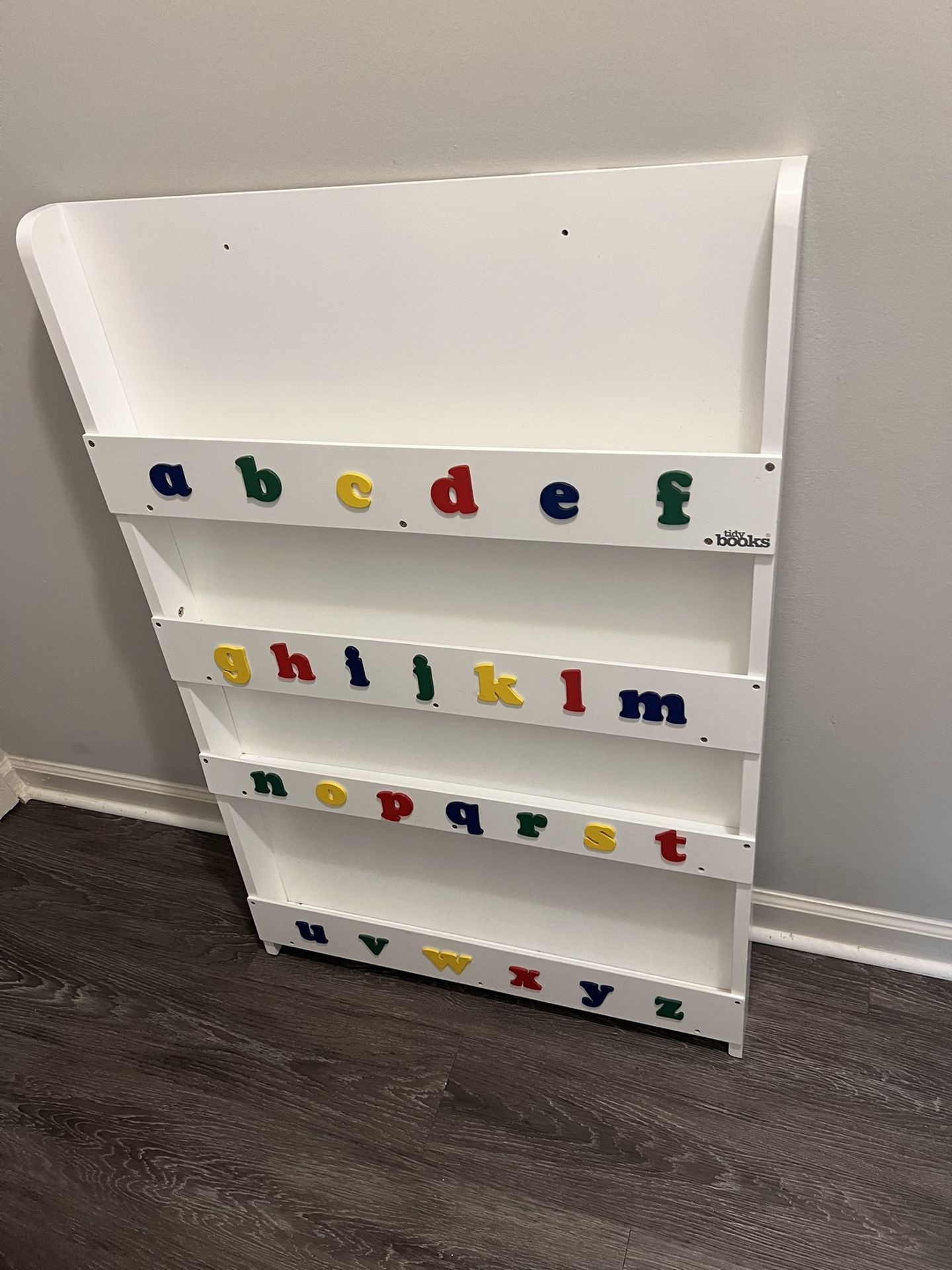 Children’s Bookshelf