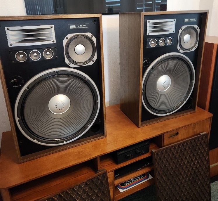 Sansui Speakers