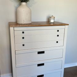 Modern Farmhouse Chest of Drawers – Solid Wood Top, Custom Restored