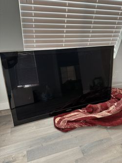 Samsung LED 55” TV.