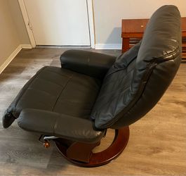 Modern recliner