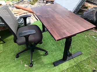 Computer Desk And Chair 