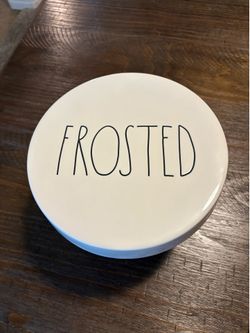 Rae Dunn frosted cake stand