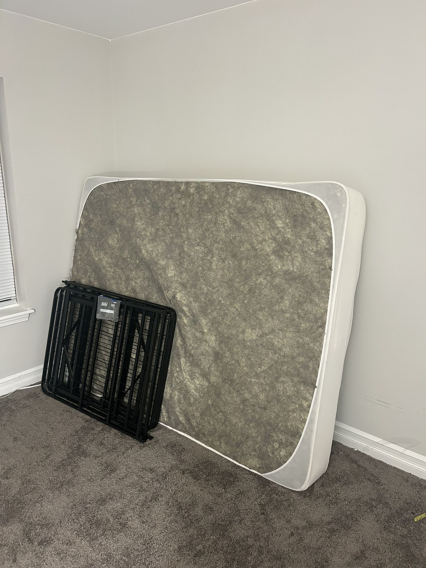 Queen Mattress With Bed Frame