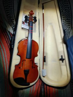 Violin with Hard Case
