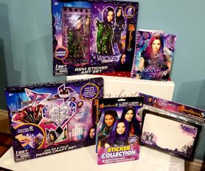 Descendants 3 Holiday Activity Bundle