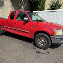 Parting Out 1997 Ford F250 2wd 7 Lug