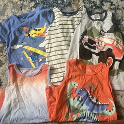 Toddler boys 4T bundle tops under