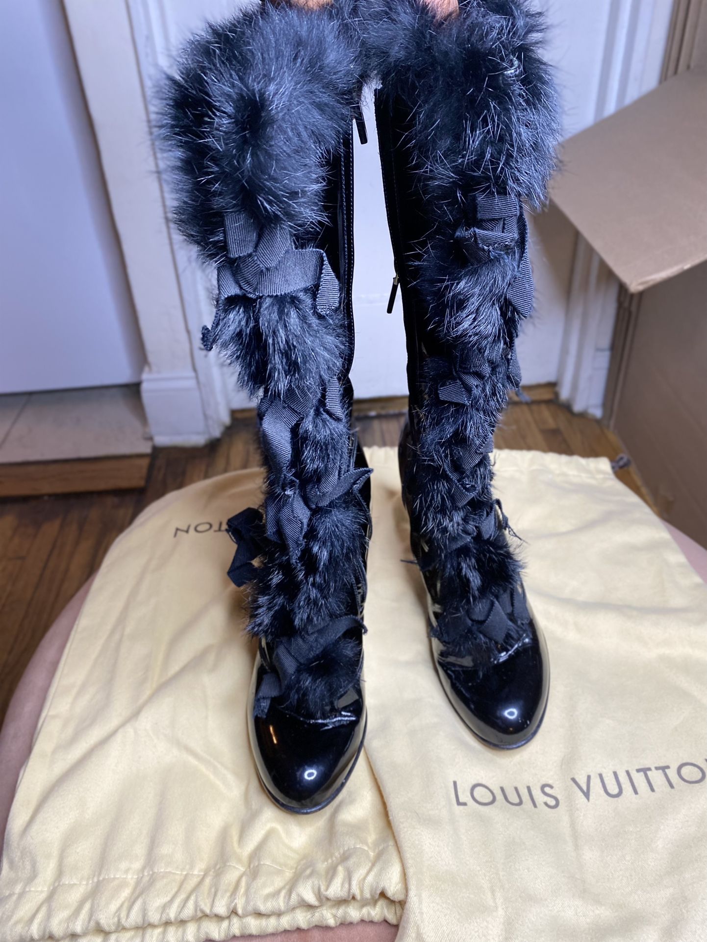 LouisVuitton Fox Fur Patent Leather Boots Worn Once for Sale in Brooklyn,  NY - OfferUp