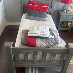 Pottery Barn Kids Bedsi