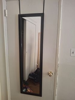 Hanging mirror