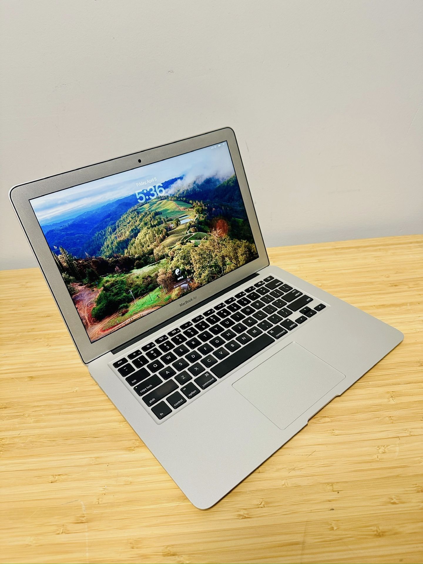 MacBook Air 13” Laptop Apple🍎Intel Core i7/8GB RAM/256GB⚡️Microsoft Office Word Excel,Logic,Final Cut💻 1 Year Warranty✅ $0 Down Finance Available