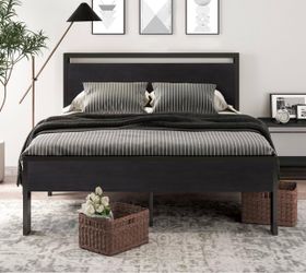 DEAL!!! Full Size Metal Bed Frame