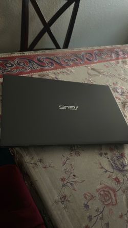 ASUS Vivobook laptop