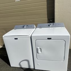 Maytag Washer & Gas Dryer 