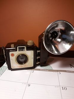 1950s Kodak Camera- Brownie Holiday Flash