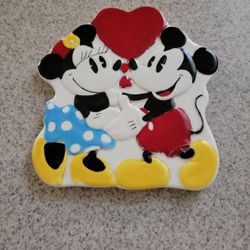 Mickey And Minnie Hot Plate
