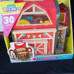Tote-Ables Barn Dollhouse Playset
