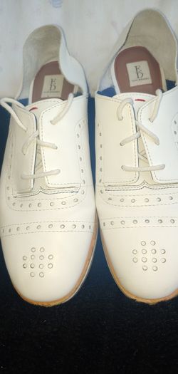 Ellen DeGeneres leather Oxford shoes