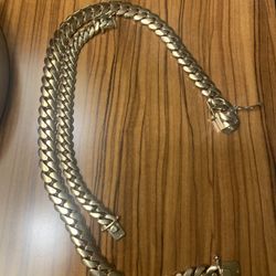 Real 10k Gold. 264 Grams