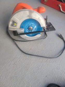Black and decker skilsaw