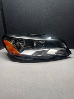 2012/2015 VW Passat Passenger Side headlight