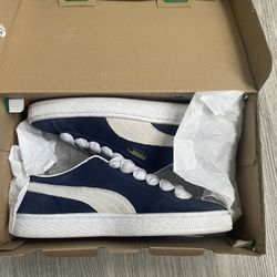 navy blue pumas 