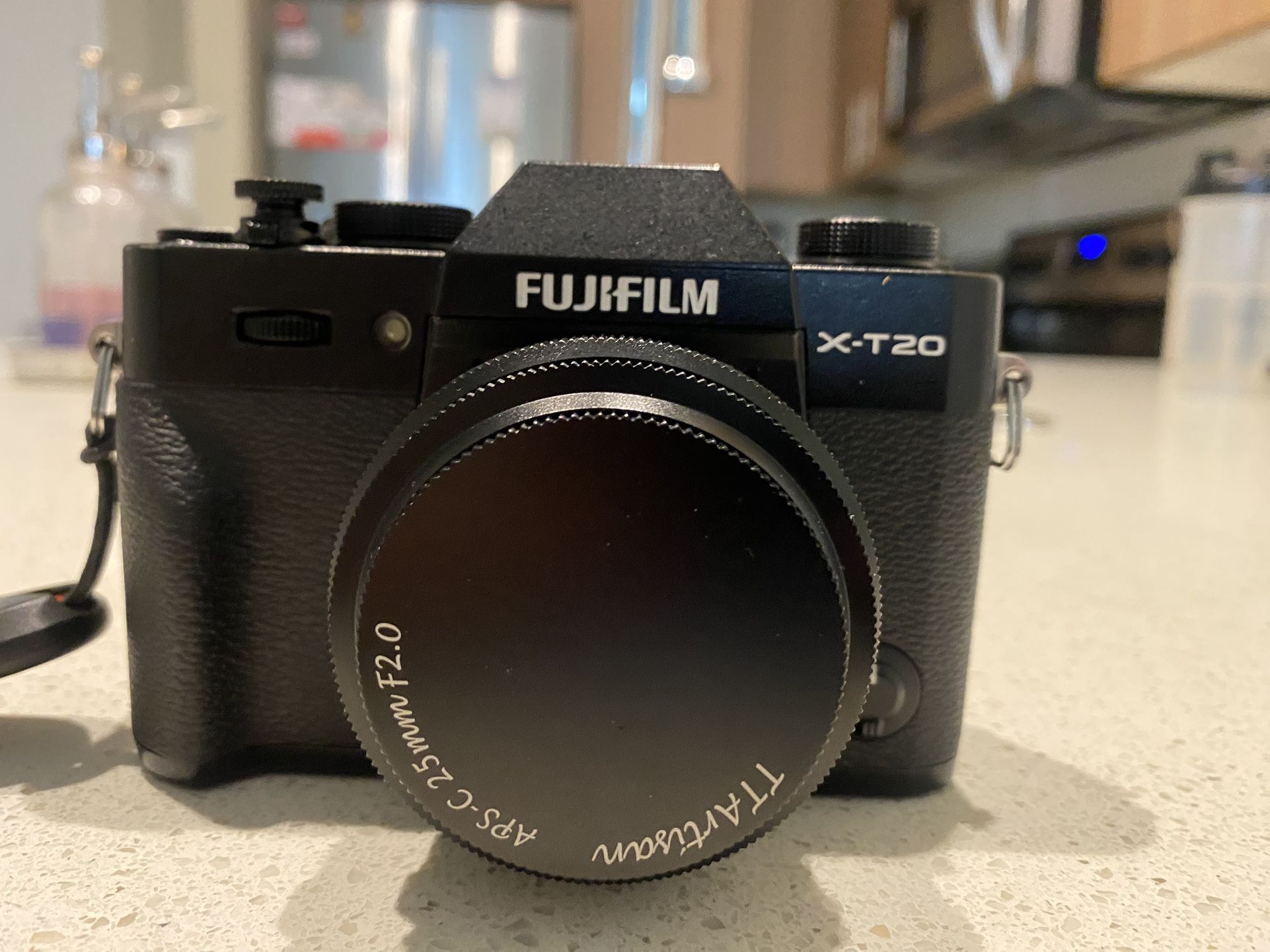 Fujifilm Xt20 With 25mm TT Artisan Lens 