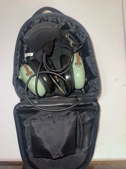 David Clark H10-13.4 Aviation Headset w/ Carrying Case