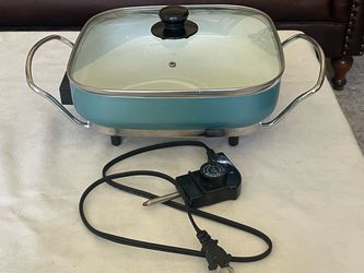 American Classic Electric Skillet w/ glass cover. 12x12