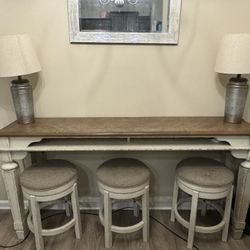 Ashley’s Furniture Counter Height Table 