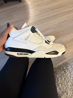 Men’s Jordan 4s